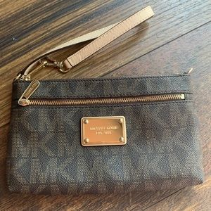 Michael Kors wristlet